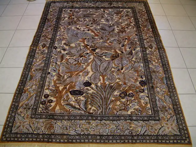 Silk Carpets Origins